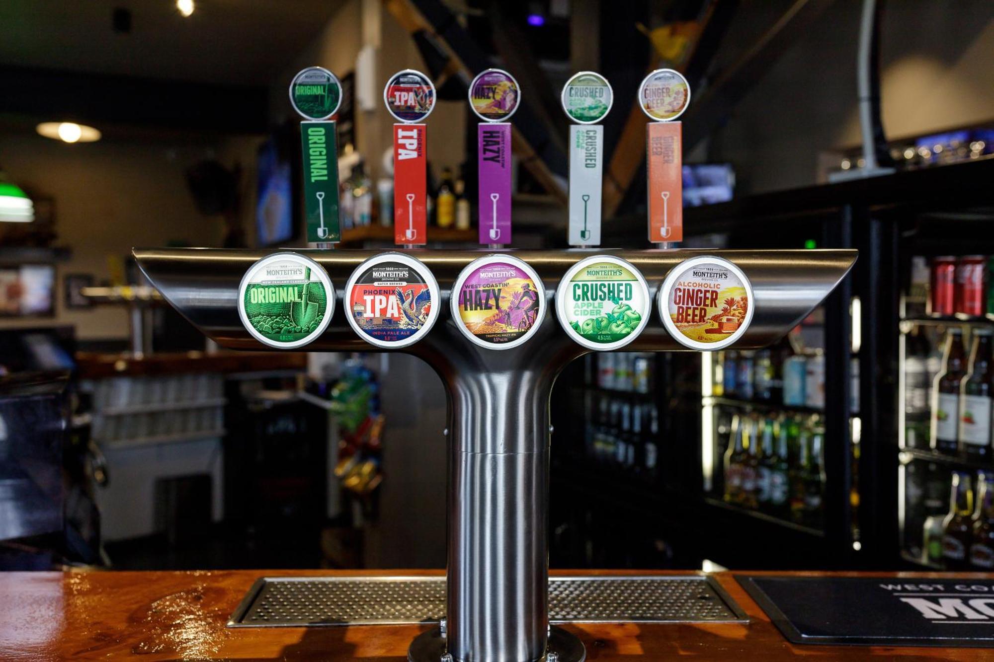 The Brown Pub Hotel Methven Exterior photo