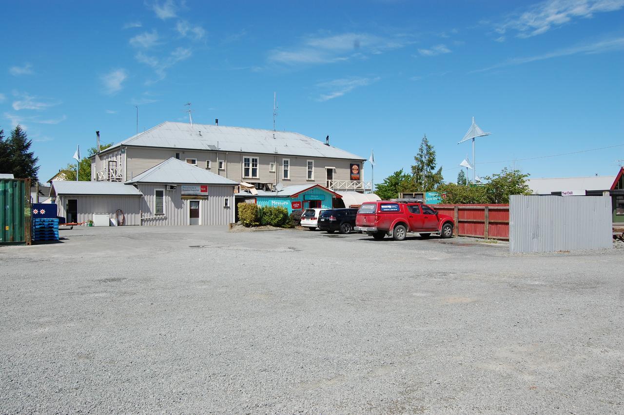The Brown Pub Hotel Methven Exterior photo